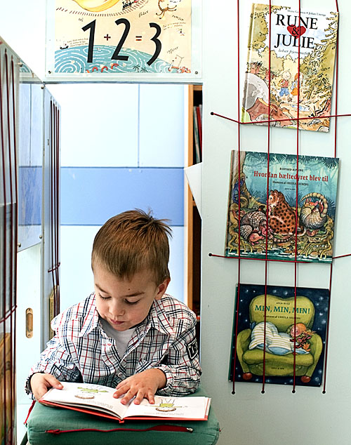 Børnehavebibliotek. Foto Bjarke Ørsted